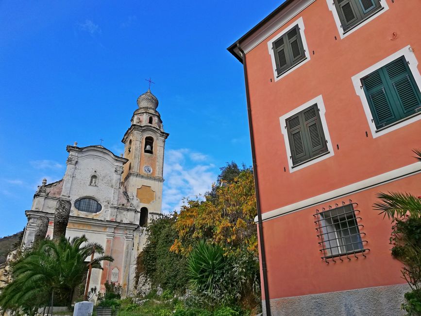 Image of La Casa Rosa, Church side